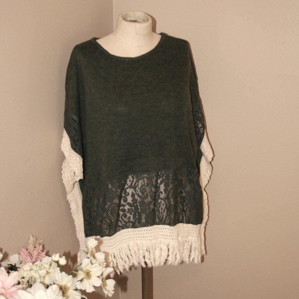 YA Los Angeles Lace Trimmed Poncho Fringed Shirt  size S